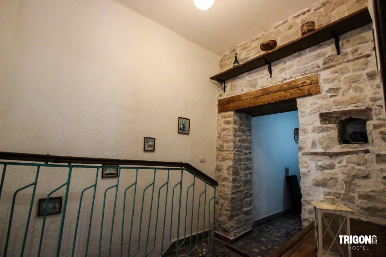 Trigona Hostel Gjirokastër Exterior foto