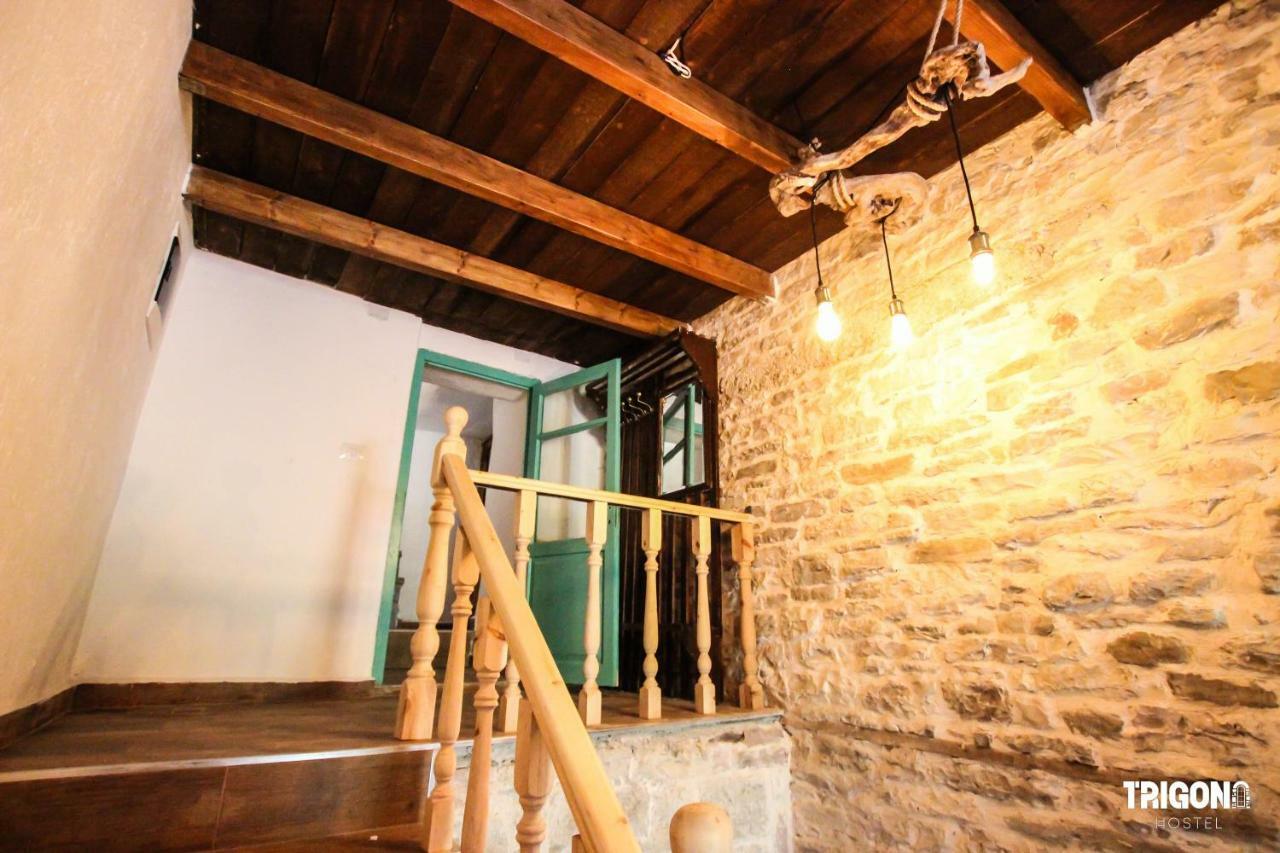 Trigona Hostel Gjirokastër Exterior foto
